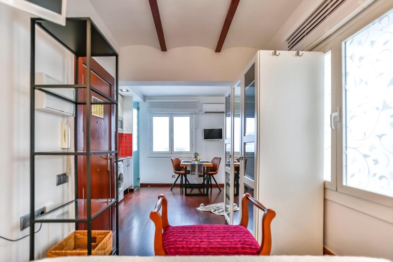 סיטגס Ghat Apartments Montroig מראה חיצוני תמונה