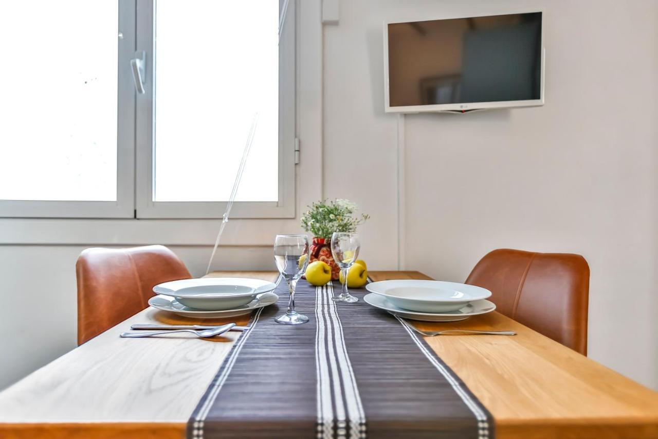 סיטגס Ghat Apartments Montroig מראה חיצוני תמונה
