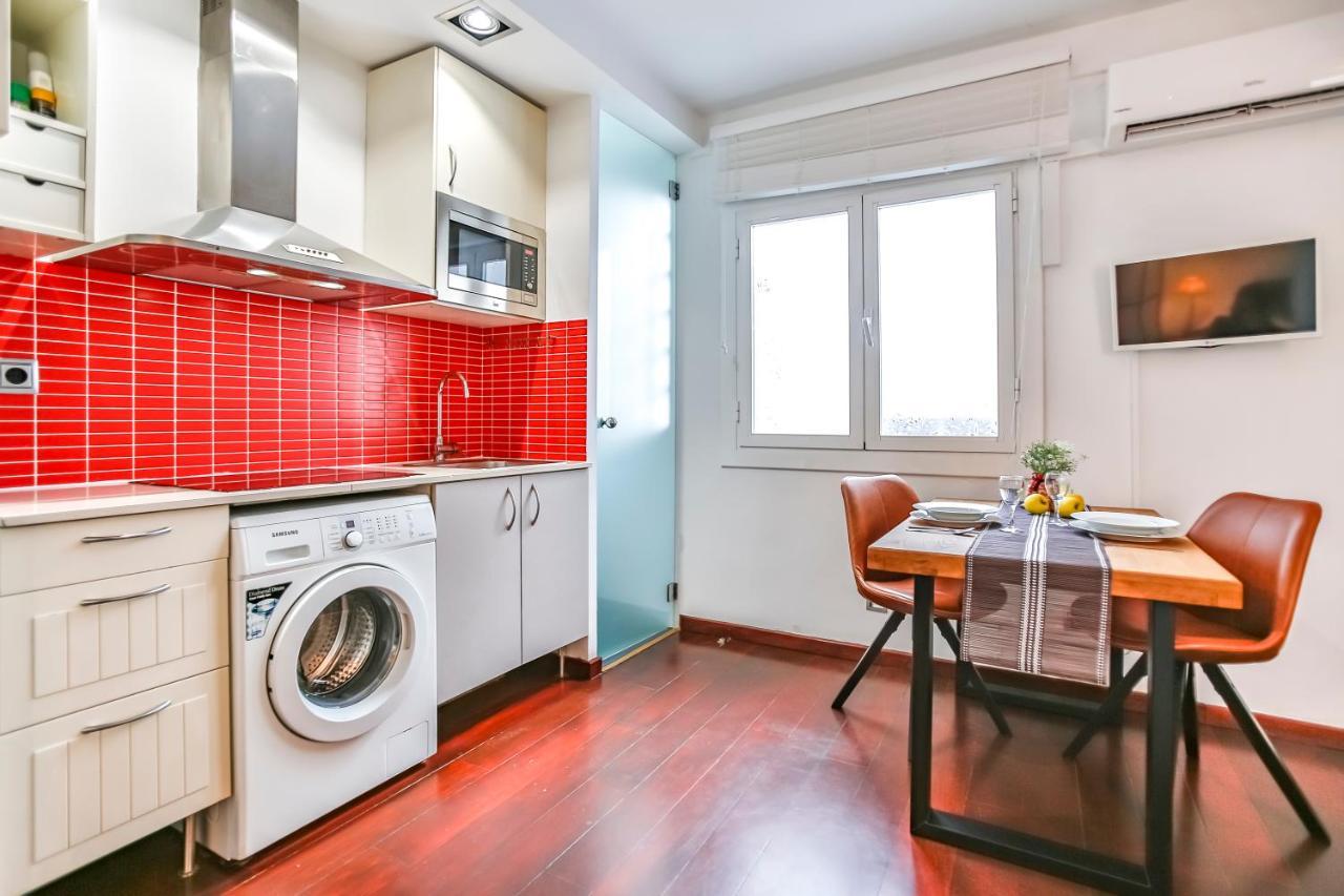 סיטגס Ghat Apartments Montroig מראה חיצוני תמונה