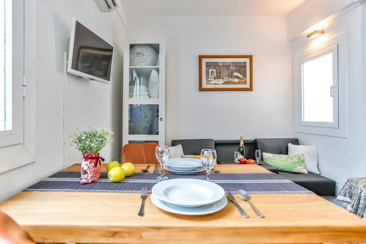 סיטגס Ghat Apartments Montroig מראה חיצוני תמונה