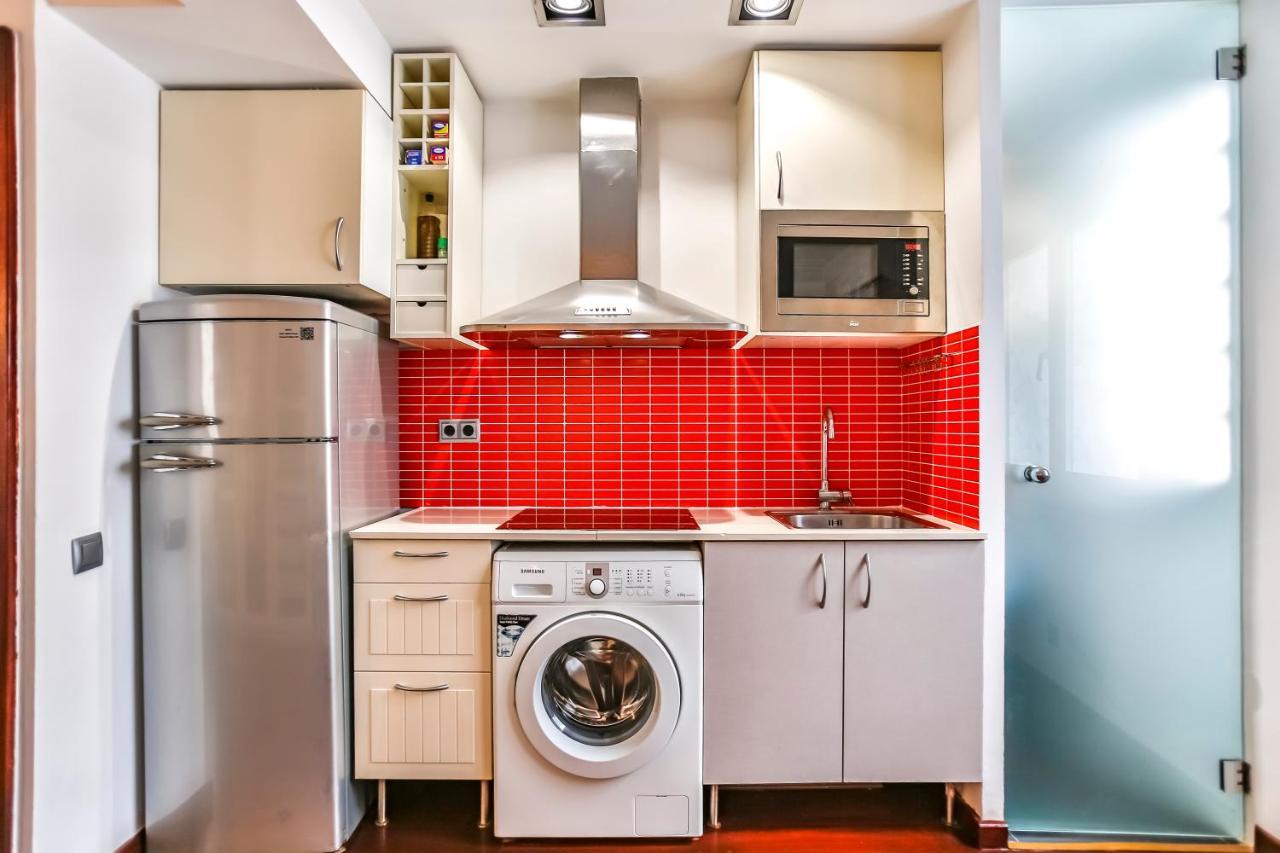 סיטגס Ghat Apartments Montroig מראה חיצוני תמונה
