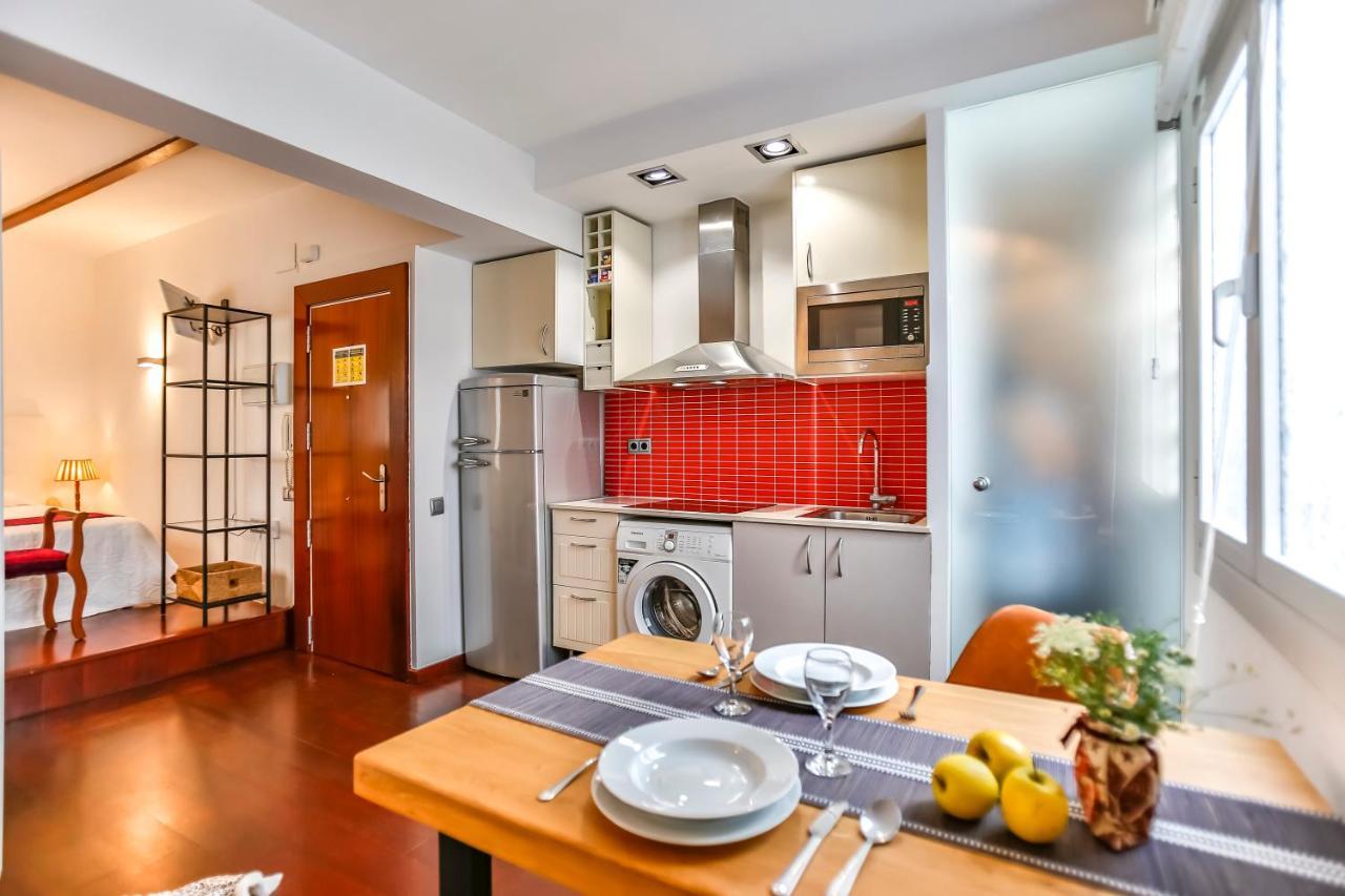 סיטגס Ghat Apartments Montroig מראה חיצוני תמונה