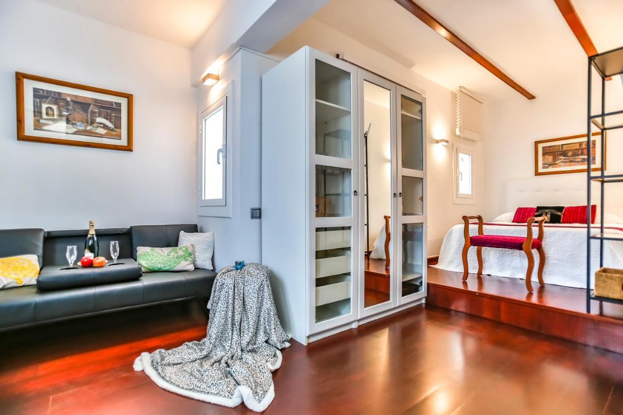 סיטגס Ghat Apartments Montroig מראה חיצוני תמונה